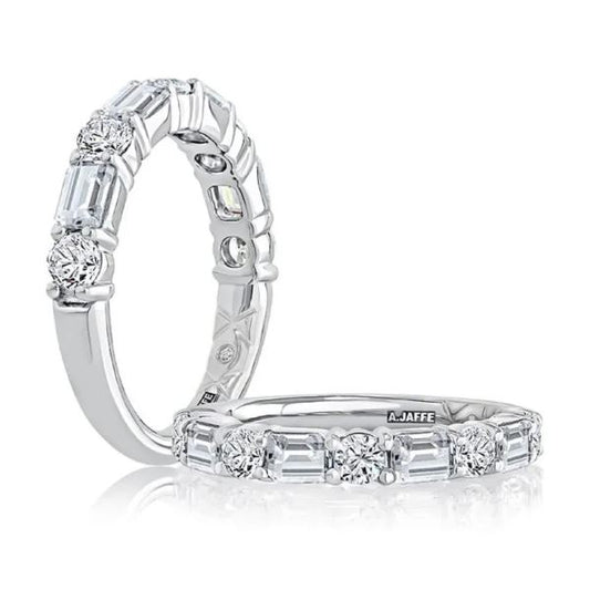 Natural Diamond Ladies Wedding Band in 14 Karat White with 0.50ctw Round Diamonds