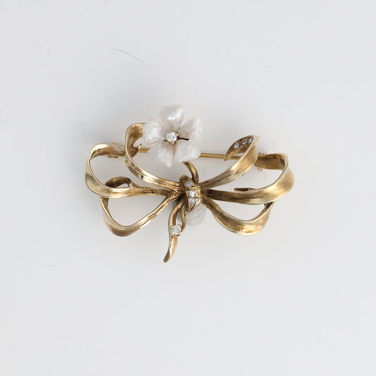 Estate Pins & Brooches 14k yellow gold freshwater pearl and diamond pin in a floral bow motif