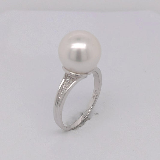 Color Gemstone Ring in 18 Karat White with 1 South Sea Pearl 10mm-10mm